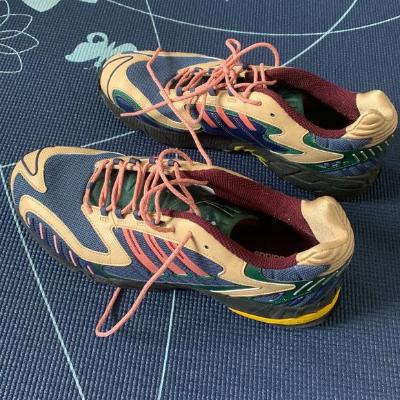 Adidas Running Shoes US13 - Picture 1 of 3